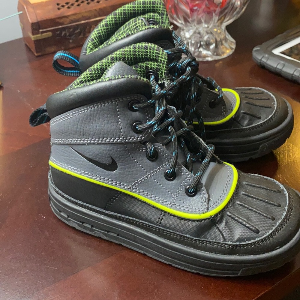 Nike ACG Kids Boots